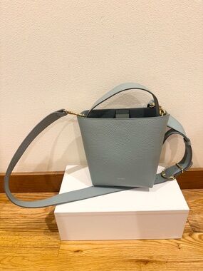 Cuyana Mini Linea Bucket Bag